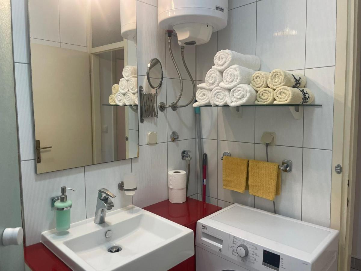 Apartman Doris,Self Check In Сплит Екстериор снимка