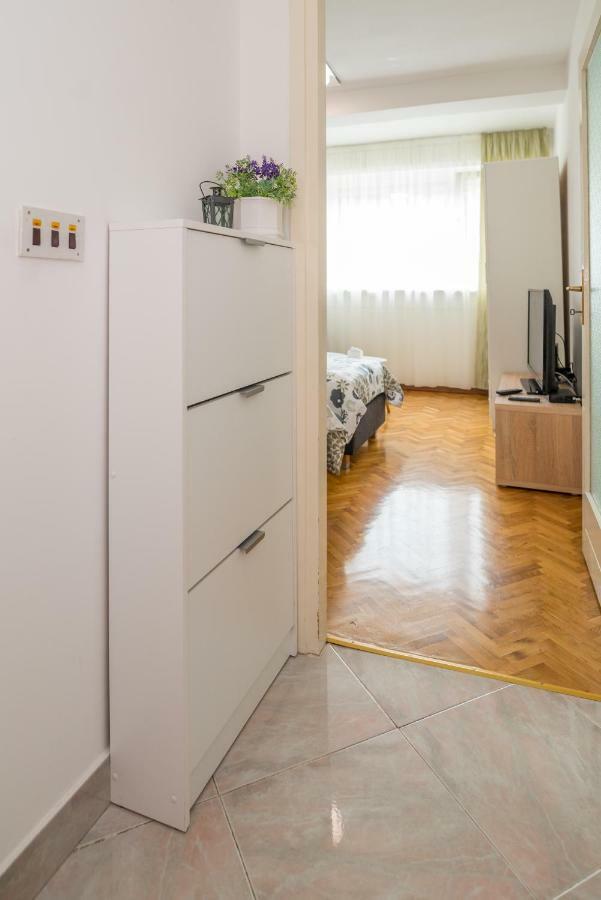 Apartman Doris,Self Check In Сплит Екстериор снимка